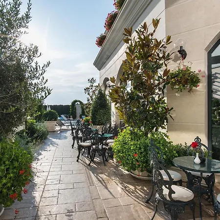 Casa Di Fiore And Medical Hotel, Mineral Pools & Private