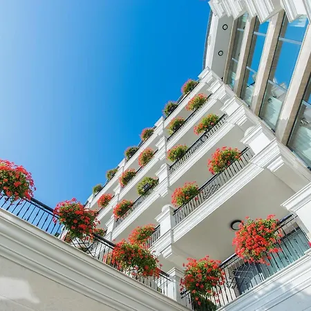 Casa Di Fiore And Medical Hotel, Mineral Pools & Private Hotel