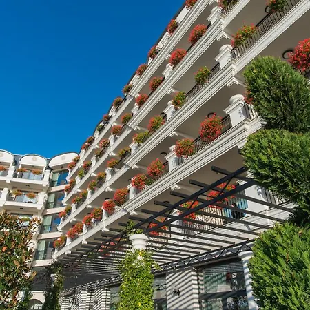 Casa Di Fiore And Medical Hotel, Mineral Pools & Private Hotel